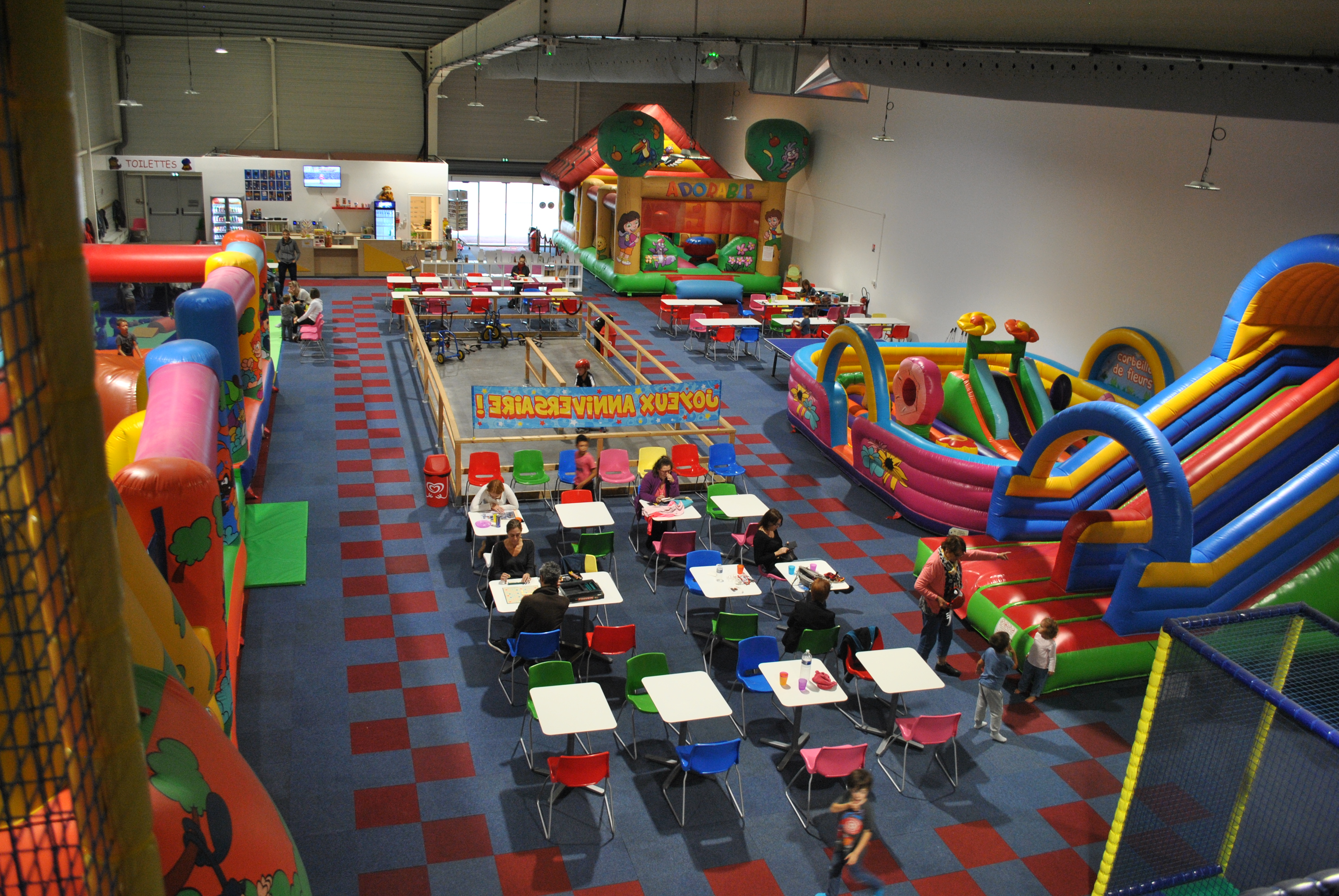 Ile aux jeux /Parc de loisirs couvert pour enfants - Ouvert à l